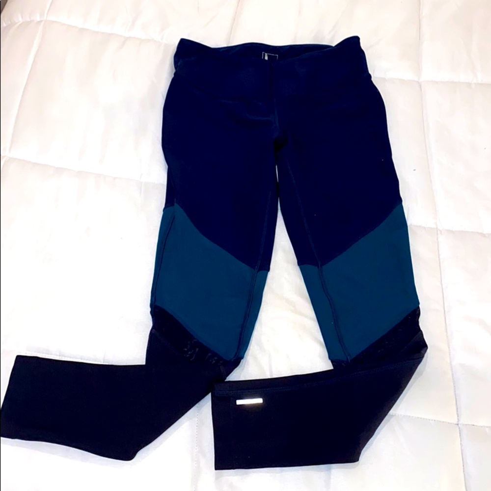 Navy/blue leggings